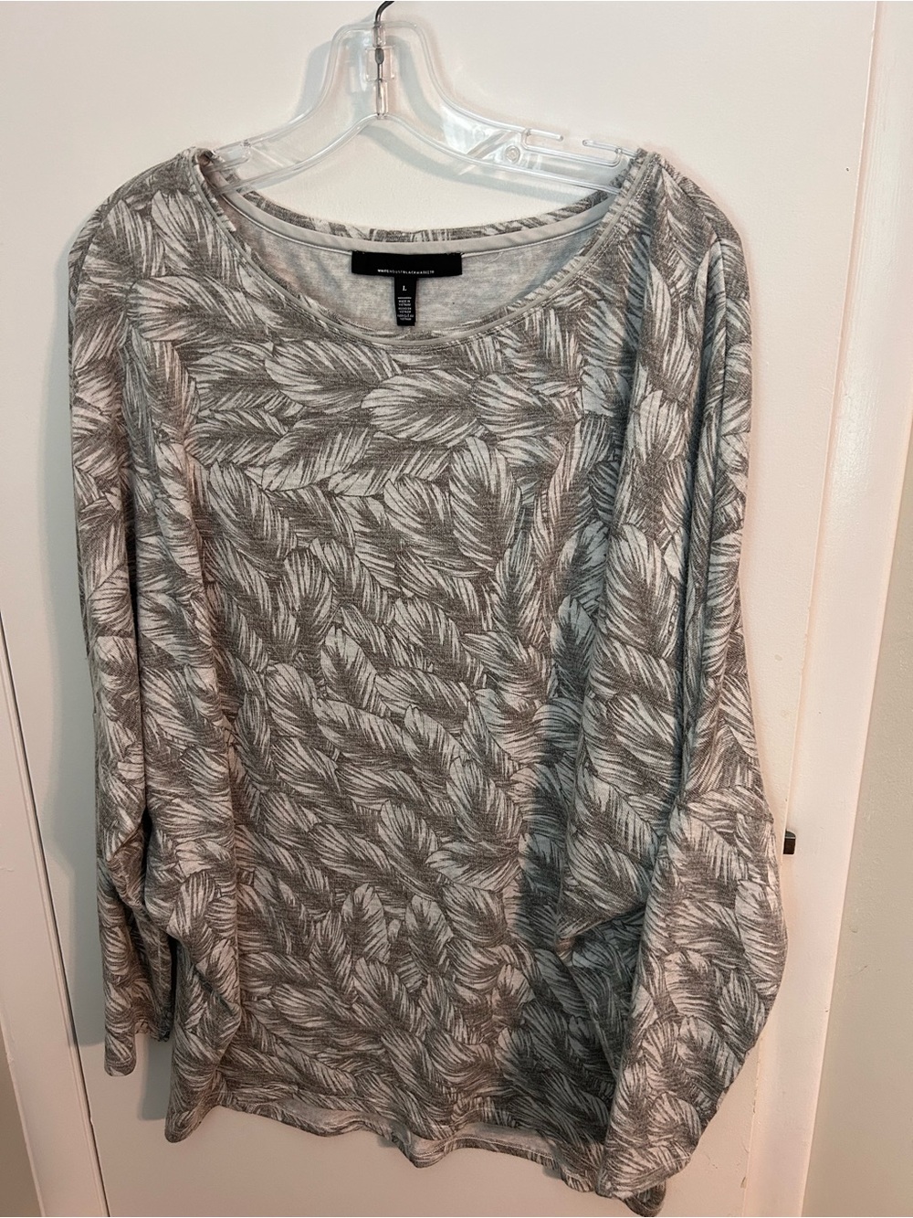 White House Black Market Gray Feather-Print Long Sleeve Top